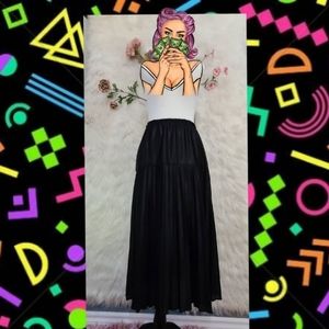 VINTAGE- 1980s black pleated skirt